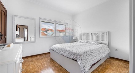Residential - Single Family Home - T5 - Gulpilhares e Valadares, Vila Nova de Gaia - PT