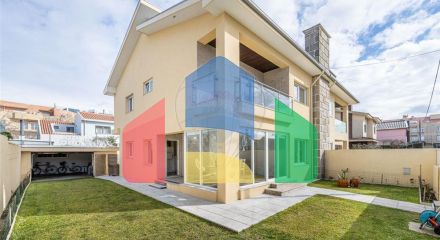 Residential - Single Family Home - T5 - Gulpilhares e Valadares, Vila Nova de Gaia - PT