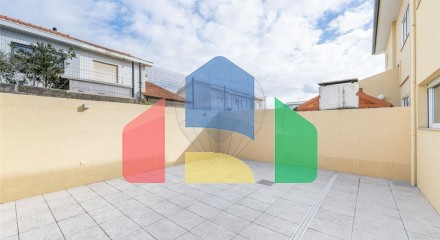 Residential - Single Family Home - T5 - Gulpilhares e Valadares, Vila Nova de Gaia - PT