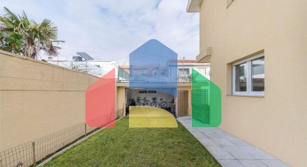 Residential - Single Family Home - T5 - Gulpilhares e Valadares, Vila Nova de Gaia - PT