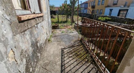 Residential - Single Family Home - T6 - Gulpilhares e Valadares, Vila Nova de Gaia - PT