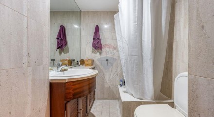 Residential - Condo/Apartment - T3 - Gulpilhares e Valadares, Vila Nova de Gaia - PT