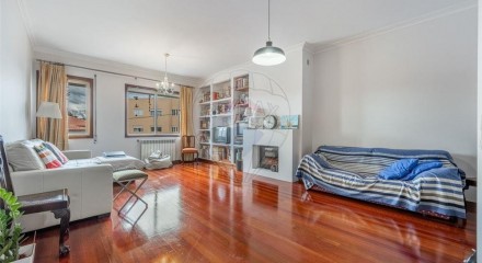 Residential - Condo/Apartment - T3 - Gulpilhares e Valadares, Vila Nova de Gaia - PT