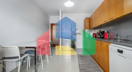 Residential - Condo/Apartment - T3 - Gulpilhares e Valadares, Vila Nova de Gaia - PT