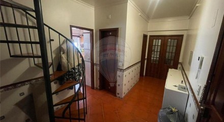 Residential - Condo/Apartment - T3 - Nossa Sra de Fátima, Entroncamento - PT