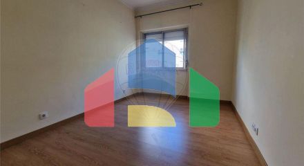 Residential - Condo/Apartment - T2 - Odivelas, Odivelas - PT