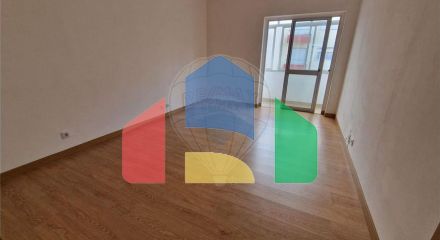 Residential - Condo/Apartment - T2 - Odivelas, Odivelas - PT