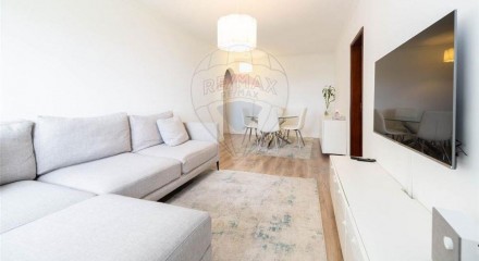Residential - Condo/Apartment - T3 - Santo António dos Cavaleiros e Frielas, Loures - PT