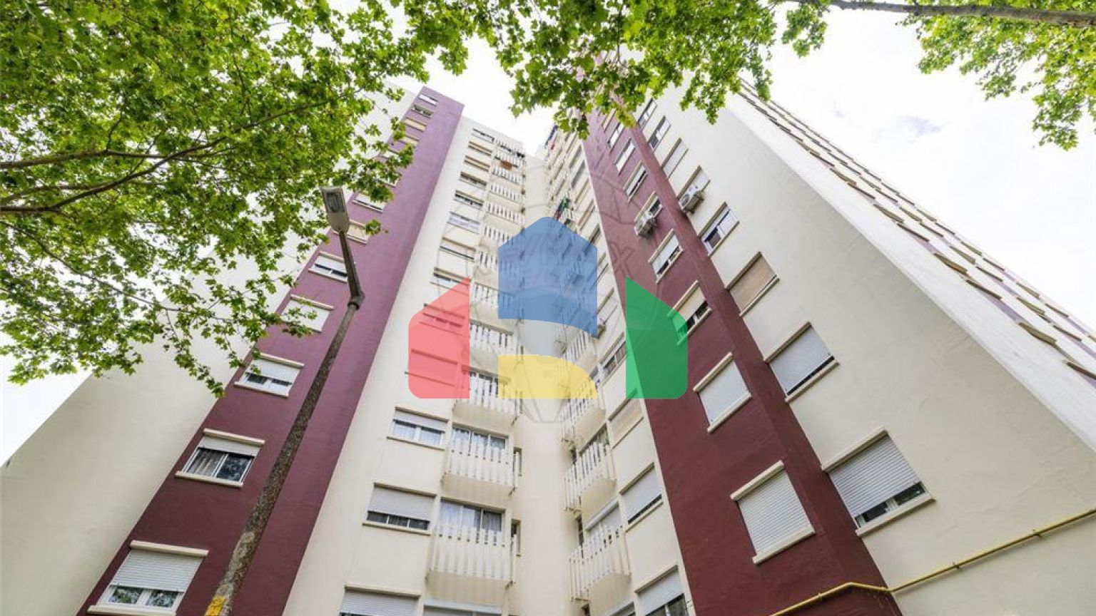 Residential - Condo/Apartment - T3 - Santo António dos Cavaleiros e Frielas, Loures - PT