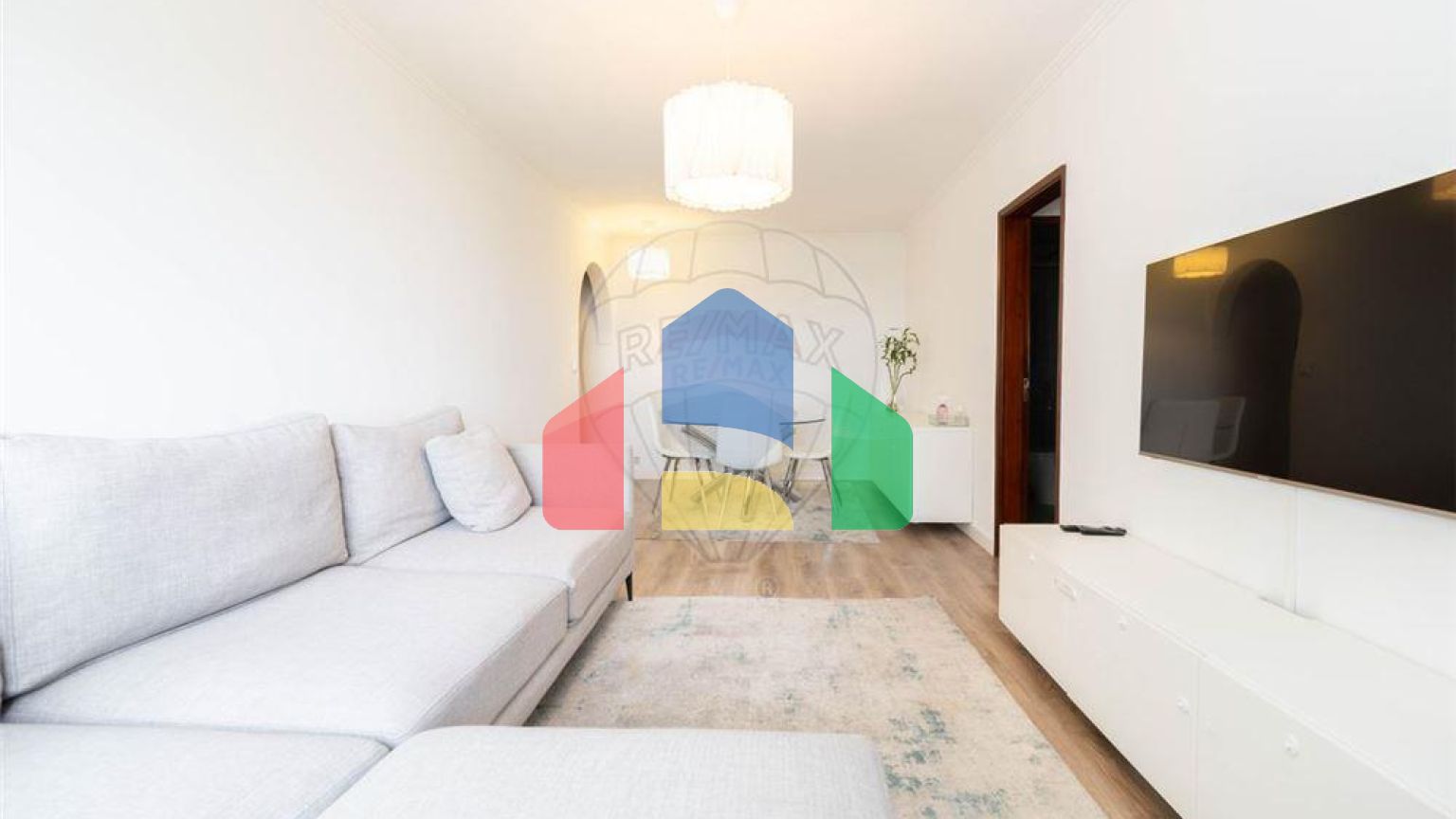 Residential - Condo/Apartment - T3 - Santo António dos Cavaleiros e Frielas, Loures - PT