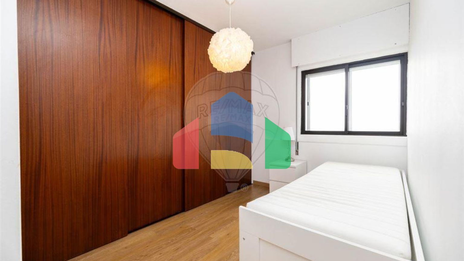 Residential - Condo/Apartment - T3 - Santo António dos Cavaleiros e Frielas, Loures - PT