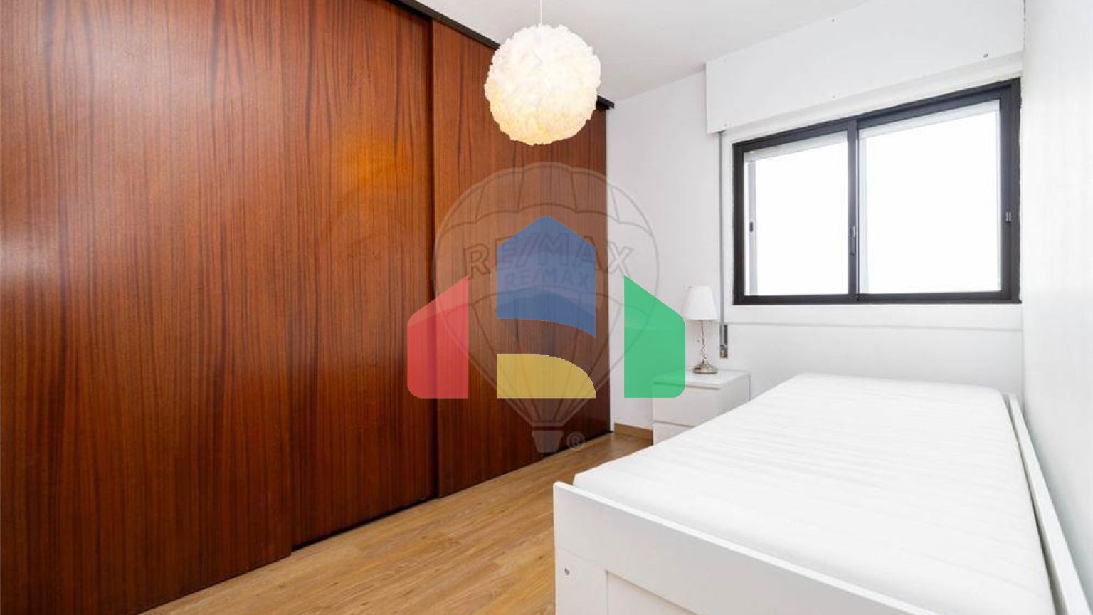 Residential - Condo/Apartment - T3 - Santo António dos Cavaleiros e Frielas, Loures - PT