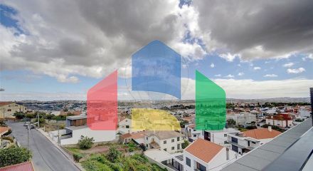 Residential - Condo/Apartment - T3 - Santo António dos Cavaleiros e Frielas, Loures - PT