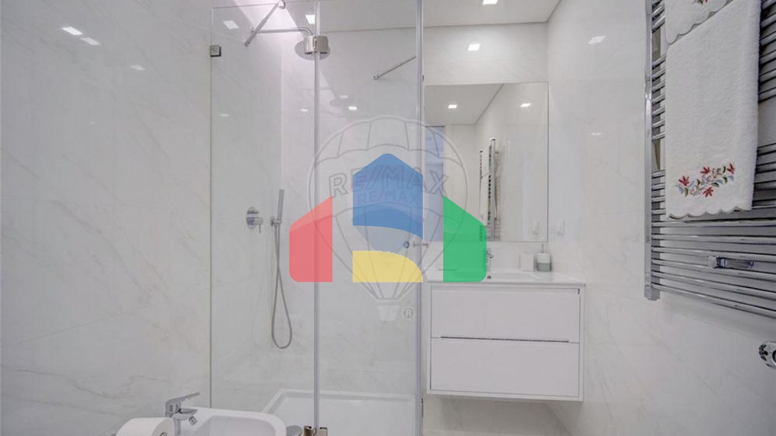 Residential - Condo/Apartment - T3 - Santo António dos Cavaleiros e Frielas, Loures - PT