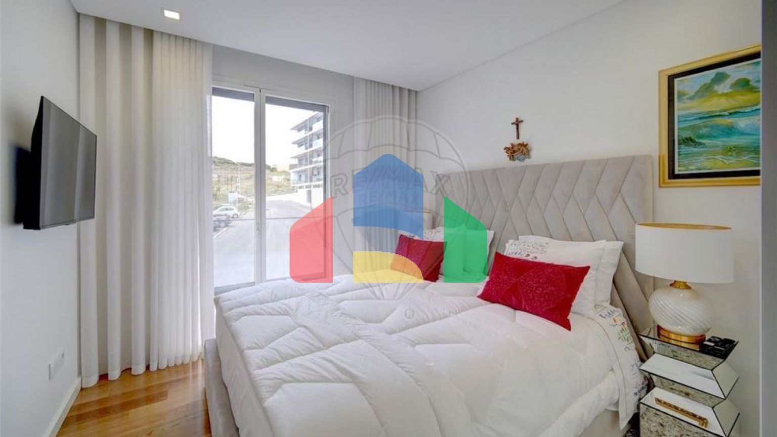 Residential - Condo/Apartment - T3 - Santo António dos Cavaleiros e Frielas, Loures - PT