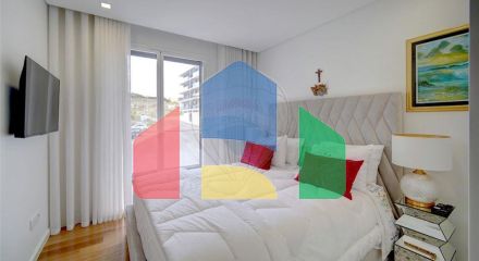 Residential - Condo/Apartment - T3 - Santo António dos Cavaleiros e Frielas, Loures - PT