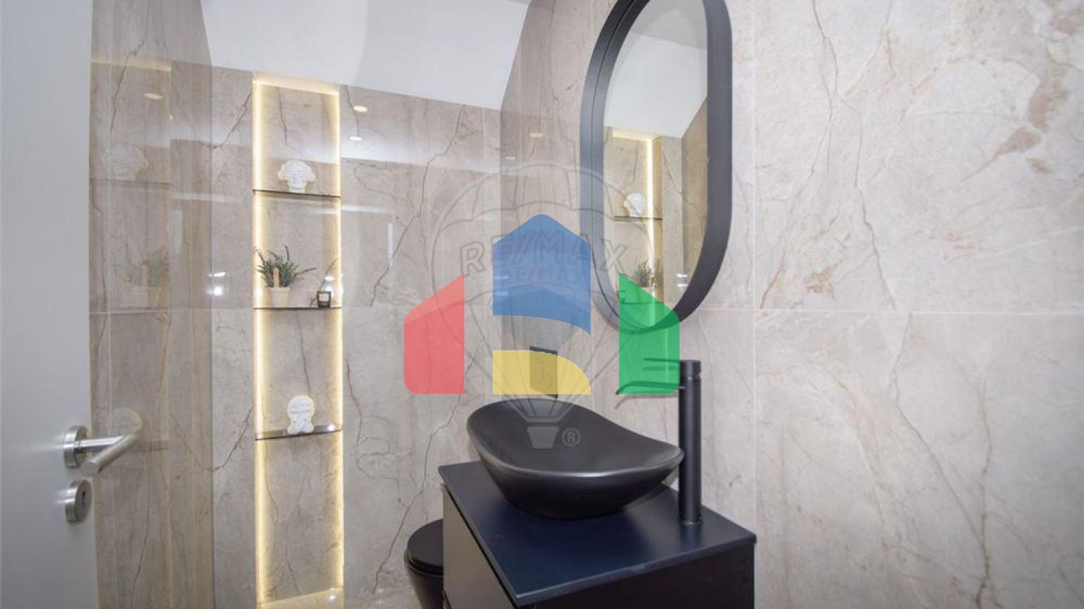 Residential - Single Family Home - T3 - Charneca de Caparica e Sobreda, Almada - PT