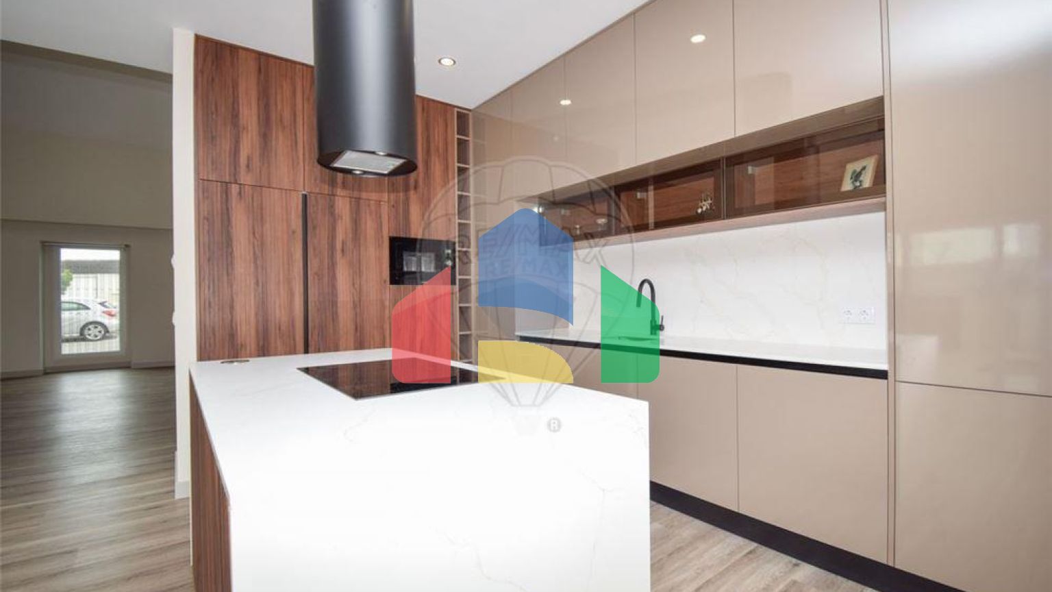 Residential - Single Family Home - T3 - Charneca de Caparica e Sobreda, Almada - PT