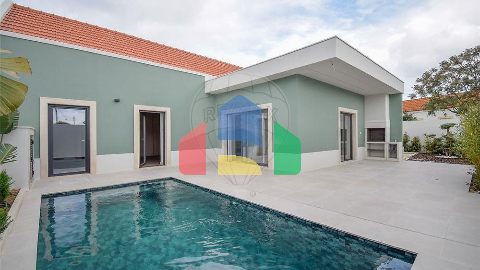 Residential - Single Family Home - T3 - Charneca de Caparica e Sobreda, Almada - PT