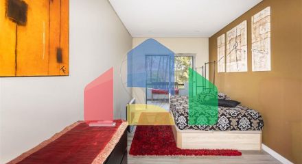 Residential - Single Family Home - T3 - Charneca de Caparica e Sobreda, Almada - PT