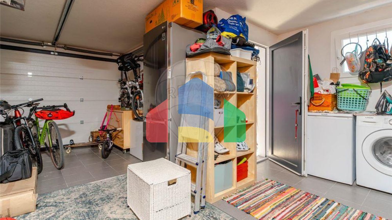 Residential - Single Family Home - T3 - Charneca de Caparica e Sobreda, Almada - PT