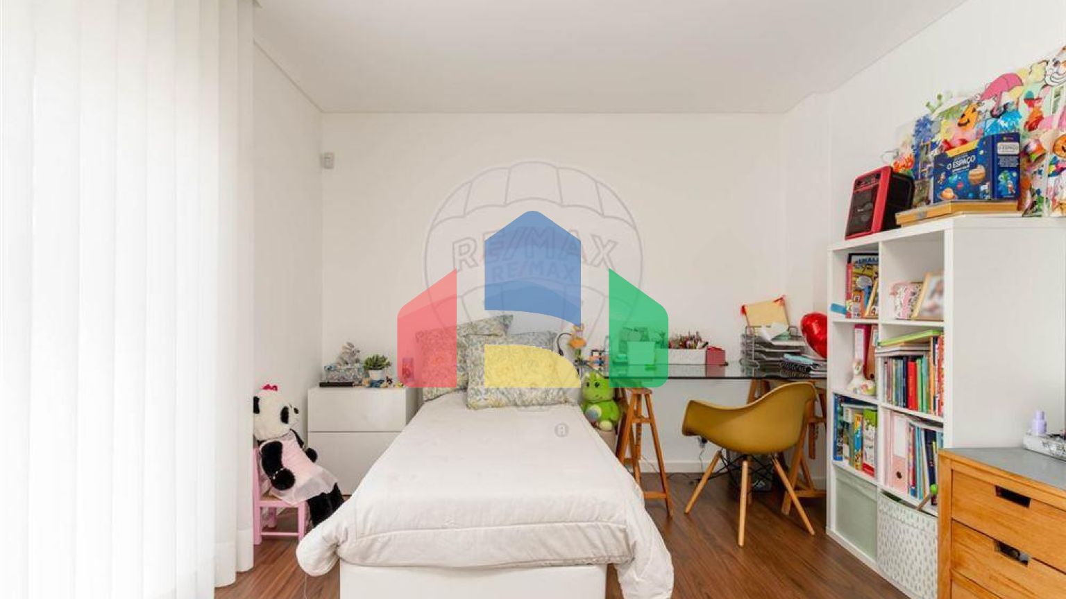 Residential - Single Family Home - T3 - Charneca de Caparica e Sobreda, Almada - PT