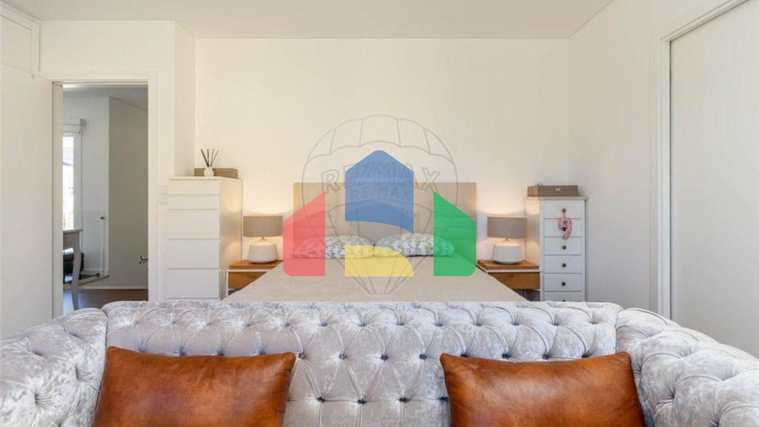 Residential - Single Family Home - T3 - Charneca de Caparica e Sobreda, Almada - PT