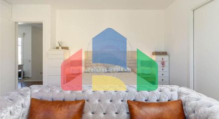 Residential - Single Family Home - T3 - Charneca de Caparica e Sobreda, Almada - PT