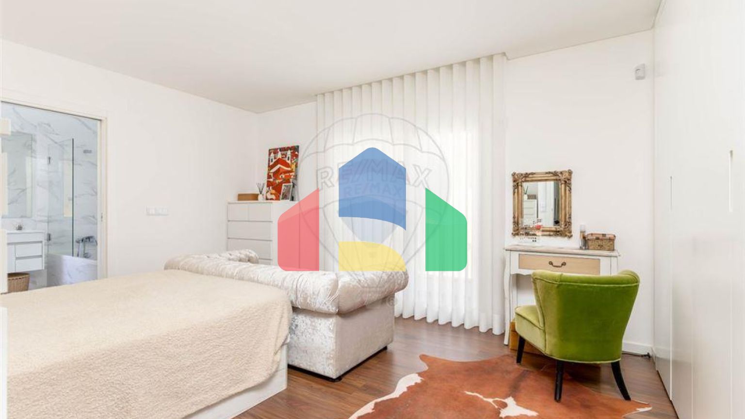 Residential - Single Family Home - T3 - Charneca de Caparica e Sobreda, Almada - PT