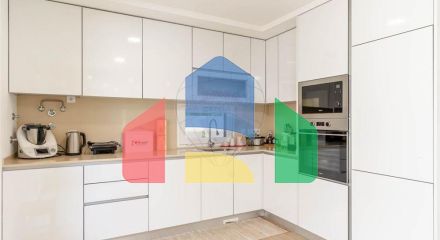 Residential - Single Family Home - T3 - Charneca de Caparica e Sobreda, Almada - PT