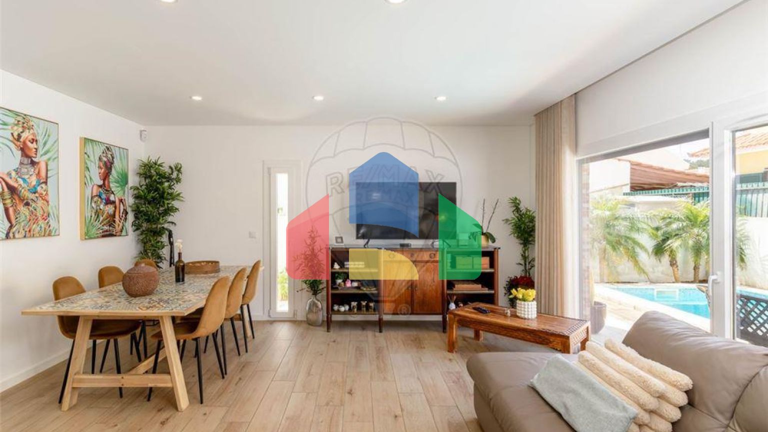 Residential - Single Family Home - T3 - Charneca de Caparica e Sobreda, Almada - PT