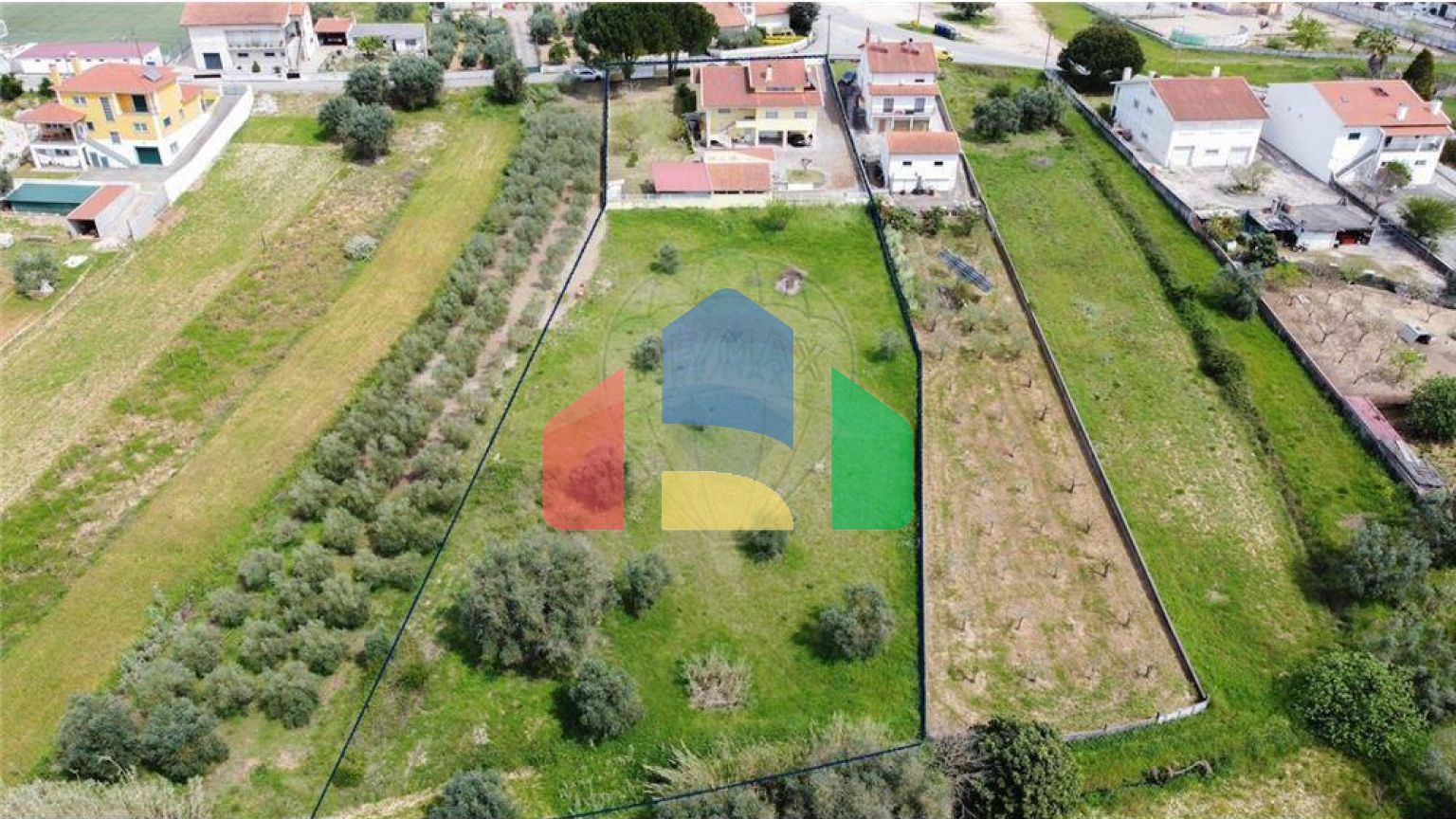 Residential - Single Family Home - T3 - Souselas e Botão, Coimbra - PT