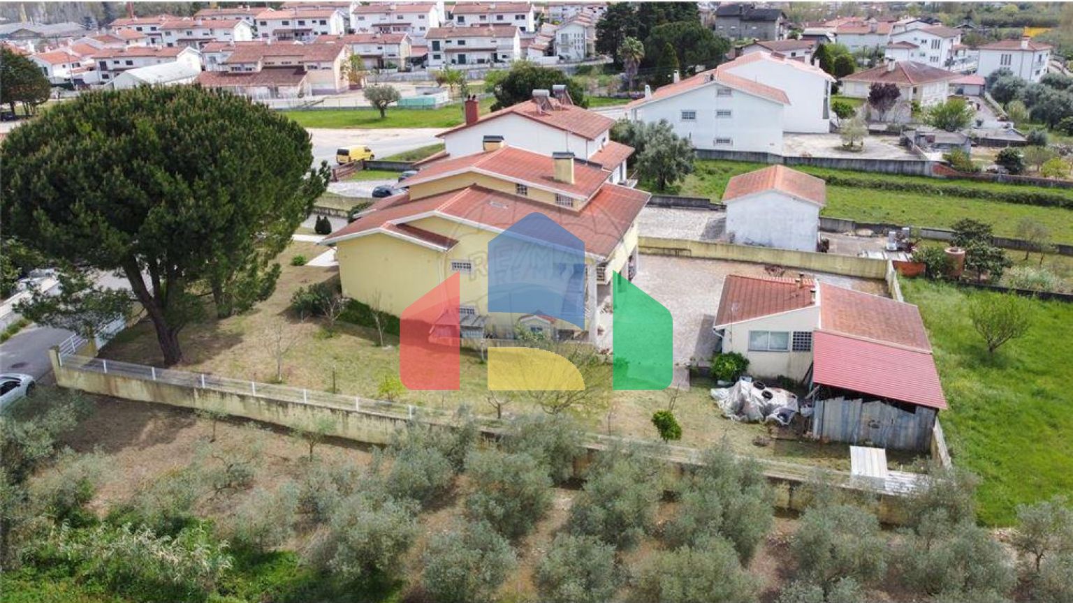 Residential - Single Family Home - T3 - Souselas e Botão, Coimbra - PT