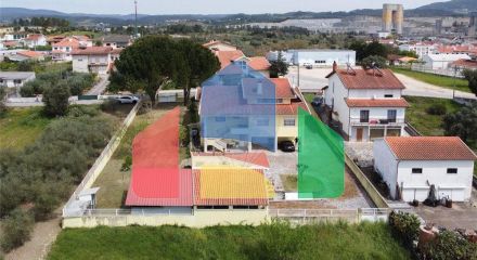 Residential - Single Family Home - T3 - Souselas e Botão, Coimbra - PT