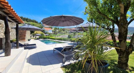 Residential - Farm - T12 - Cerdeira e Moura da Serra, Arganil - PT