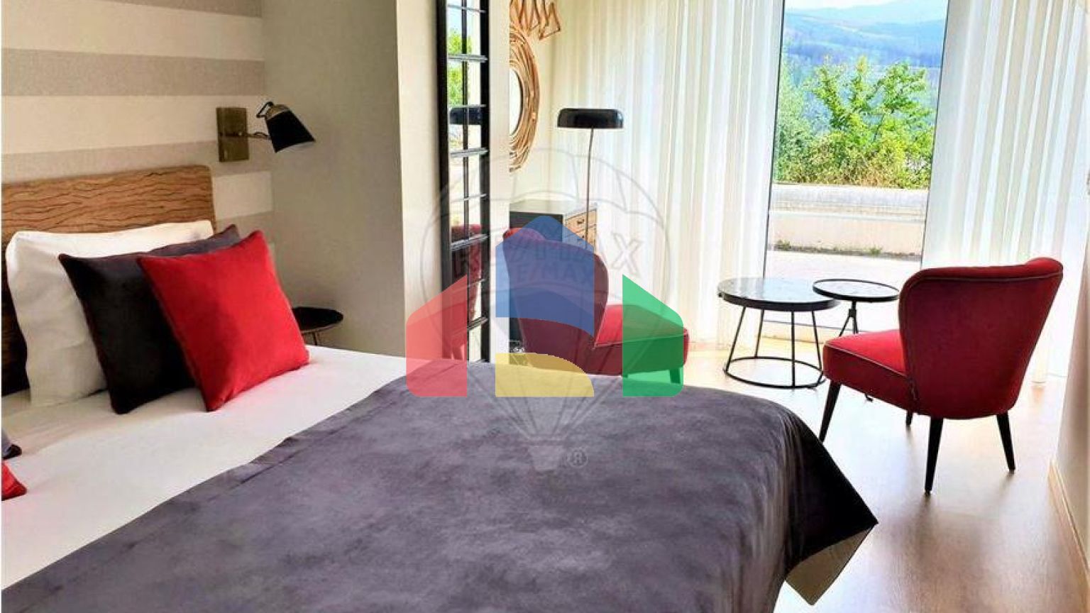 Commercial - Hotel - T12 - Cerdeira e Moura da Serra, Arganil - PT