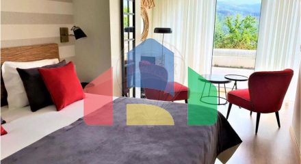 Commercial - Hotel - T12 - Cerdeira e Moura da Serra, Arganil - PT