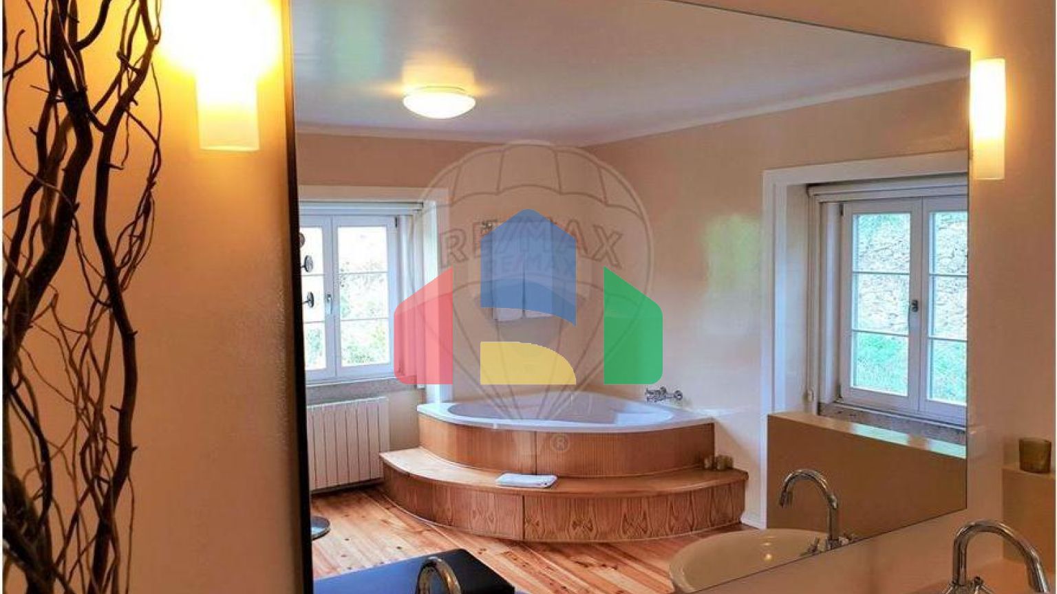 Commercial - Hotel - T12 - Cerdeira e Moura da Serra, Arganil - PT