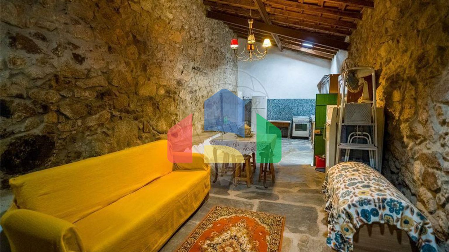 Residential - Single Family Home - T4 - Monfortinho e Salvaterra do Extremo, Idanha-a-Nova - PT