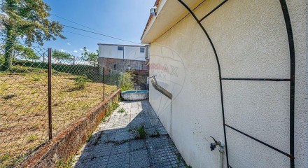 Residential - Single Family Home - T3 - Santiago de Besteiros, Tondela - PT