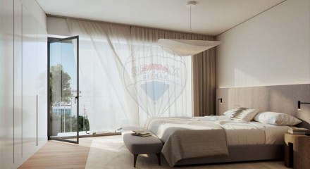 Residential - Condo/Apartment - T3 - Lumiar, Lisbon - PT