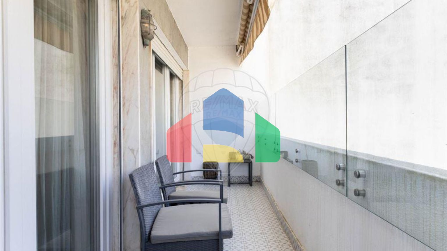 Residential - Condo/Apartment - T3 - Lumiar, Lisbon - PT