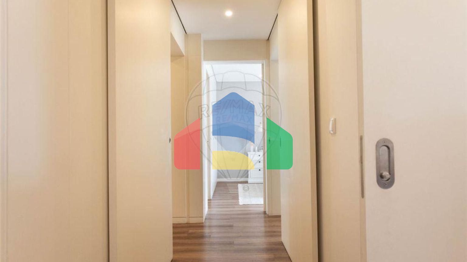 Residential - Condo/Apartment - T3 - Lumiar, Lisbon - PT