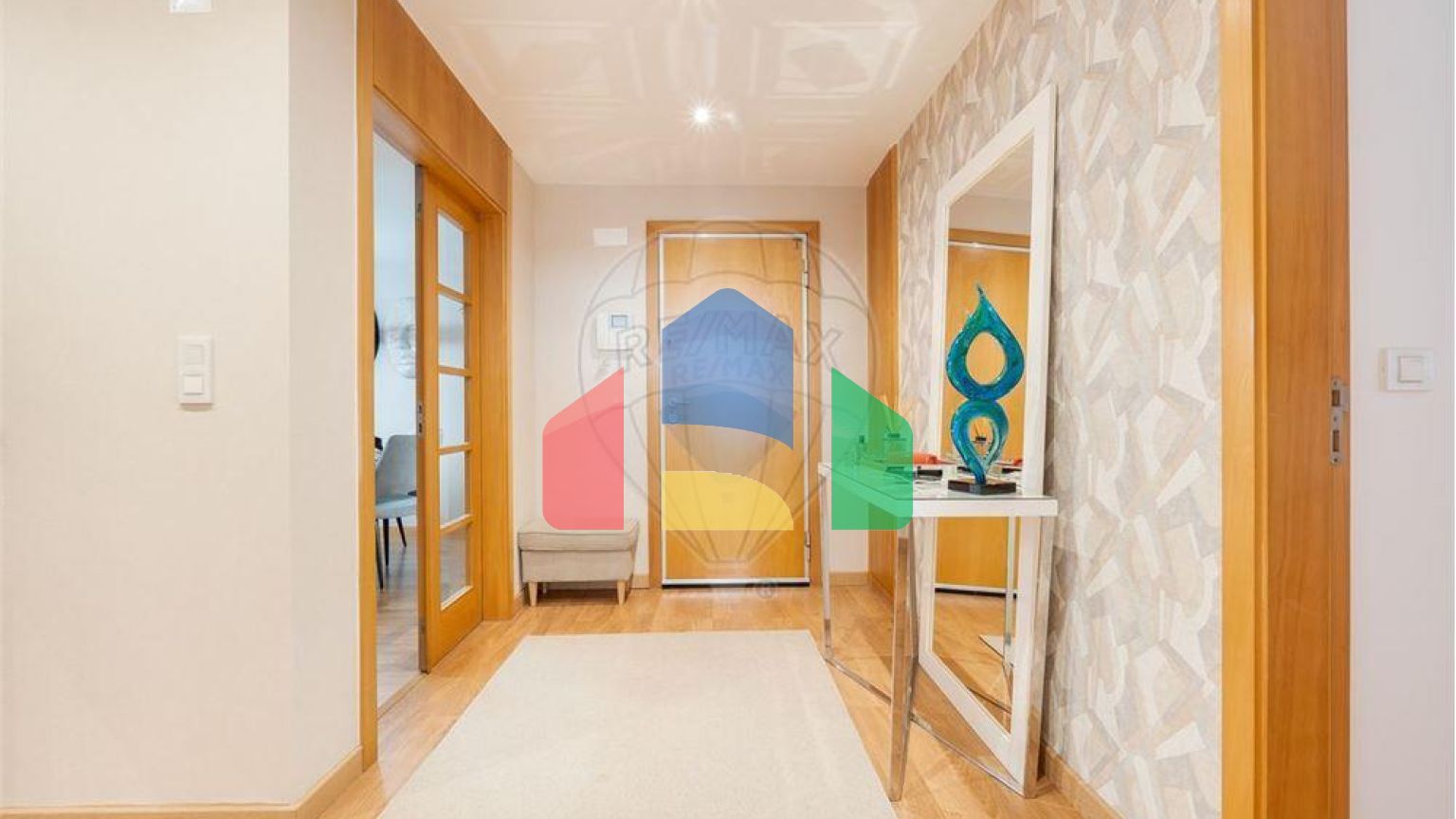 Residential - Condo/Apartment - T3 - Lumiar, Lisbon - PT