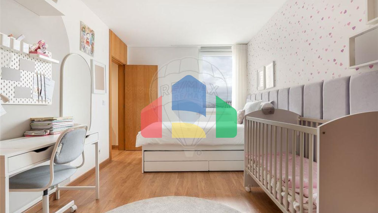 Residential - Condo/Apartment - T3 - Lumiar, Lisbon - PT