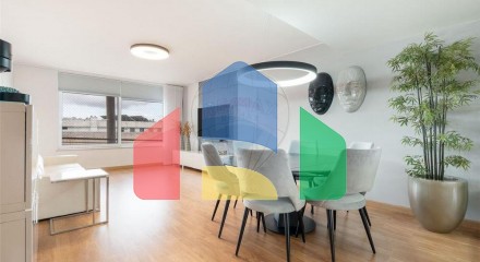 Residential - Condo/Apartment - T3 - Lumiar, Lisbon - PT