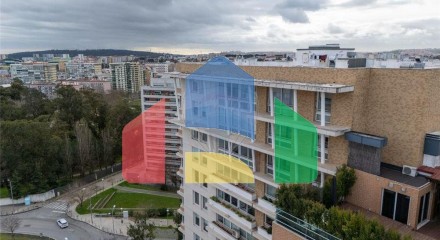Residential - Condo/Apartment - T3 - Lumiar, Lisbon - PT