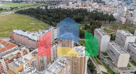 Residential - Condo/Apartment - T3 - Lumiar, Lisbon - PT