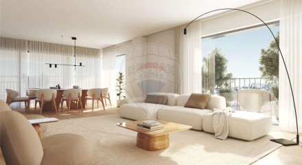 Residential - Condo/Apartment - T3 - Lumiar, Lisbon - PT
