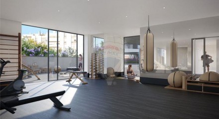 Residential - Condo/Apartment - T2 - Lumiar, Lisbon - PT